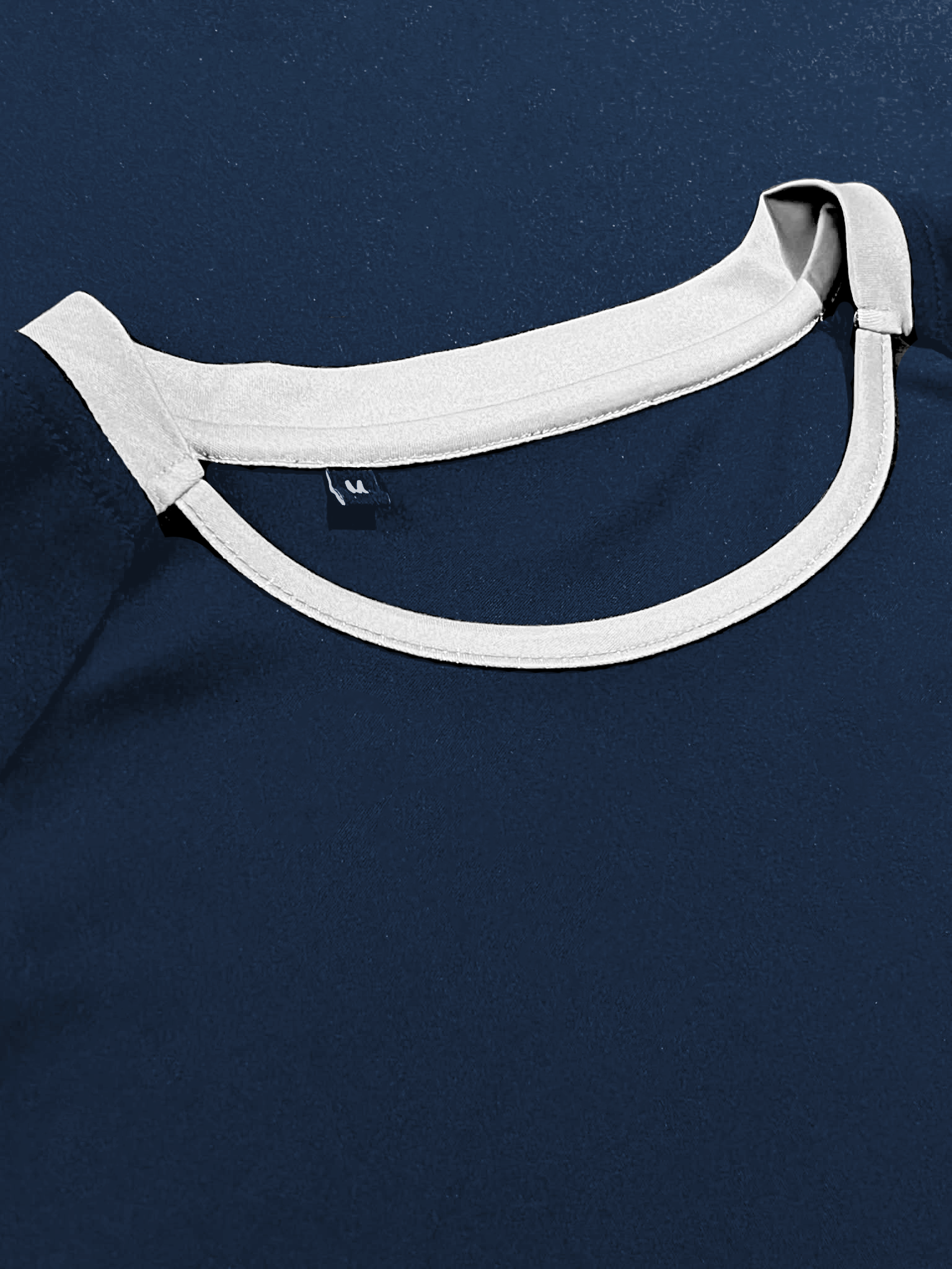 COLLAR_NAVY_WHITE.png